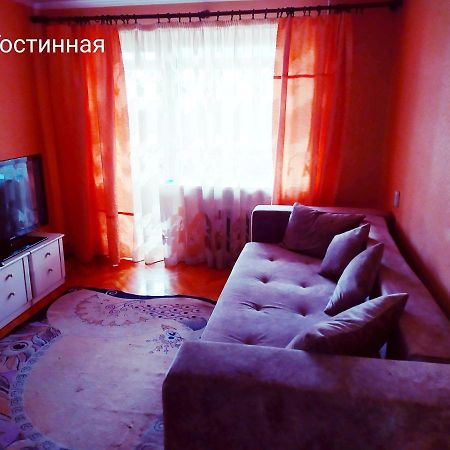Apartment On Oktyabrskaya 105 Bobruisk Buitenkant foto